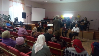 В декаду пожилого человека