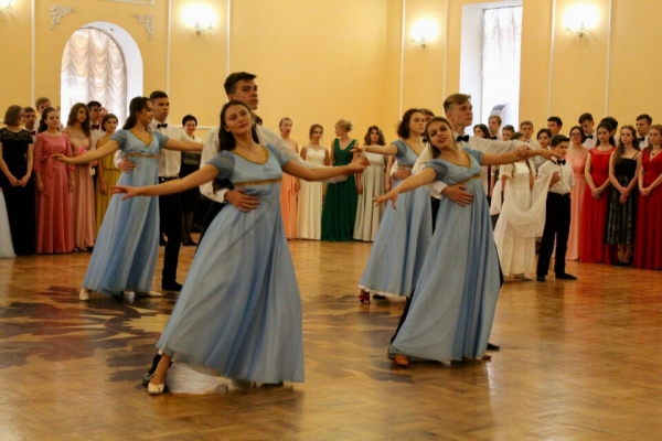 С Днём лицеиста!
