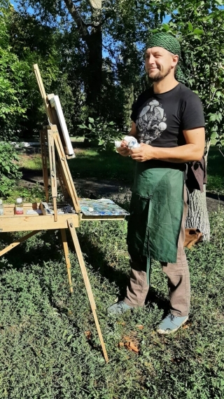 В рамках состоявшегося Х Курского Международного пленэра "Курск - соловьиного края столица" Концертно-творческий центр "Звёздный" предлагает ближе познакомиться с участниками юбилейного пленэра.