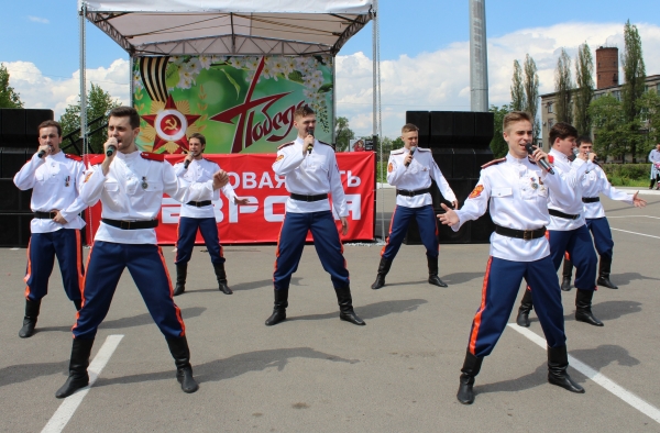 Приглашаем Вас на концерт вокального ансамбля "Разгуляй"